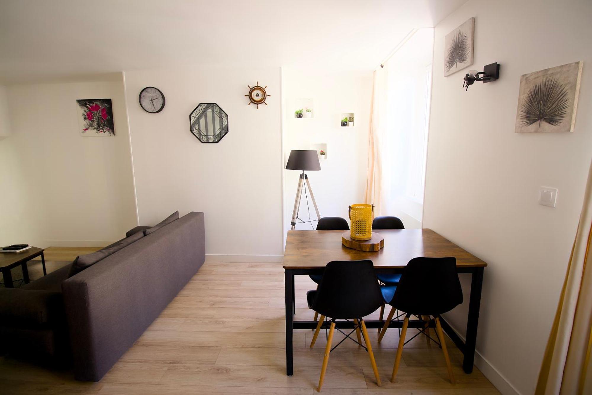 Triplex Lumineux A Cherbourg, Hyper Centre, 2 Pas Du Port & Vie Nocturne, Intendance Luxury Host Exterior photo